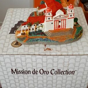 Mission de Oro figurine